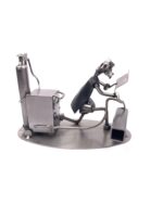 metalowa figurka spawacza
