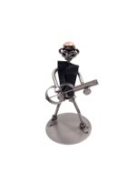 figurka z metalu gitarzysta