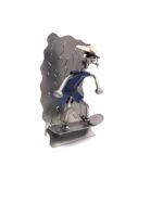 figurka z metalu surfer