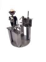 figurka z metalu barman