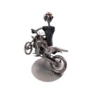 Prezent dla miłośnika motocrossu – figurka z metalu, unikalna i stylowa.