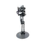 Metalowa figurka fotografka – sylwetka postaci