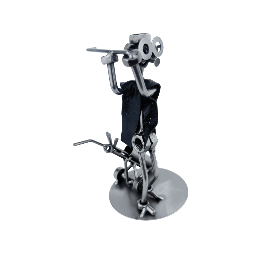 metalowa-figurka-golfista-zamach-prezent Metalowa figurka golfista – prezent jubileuszowy i podziękowanie
