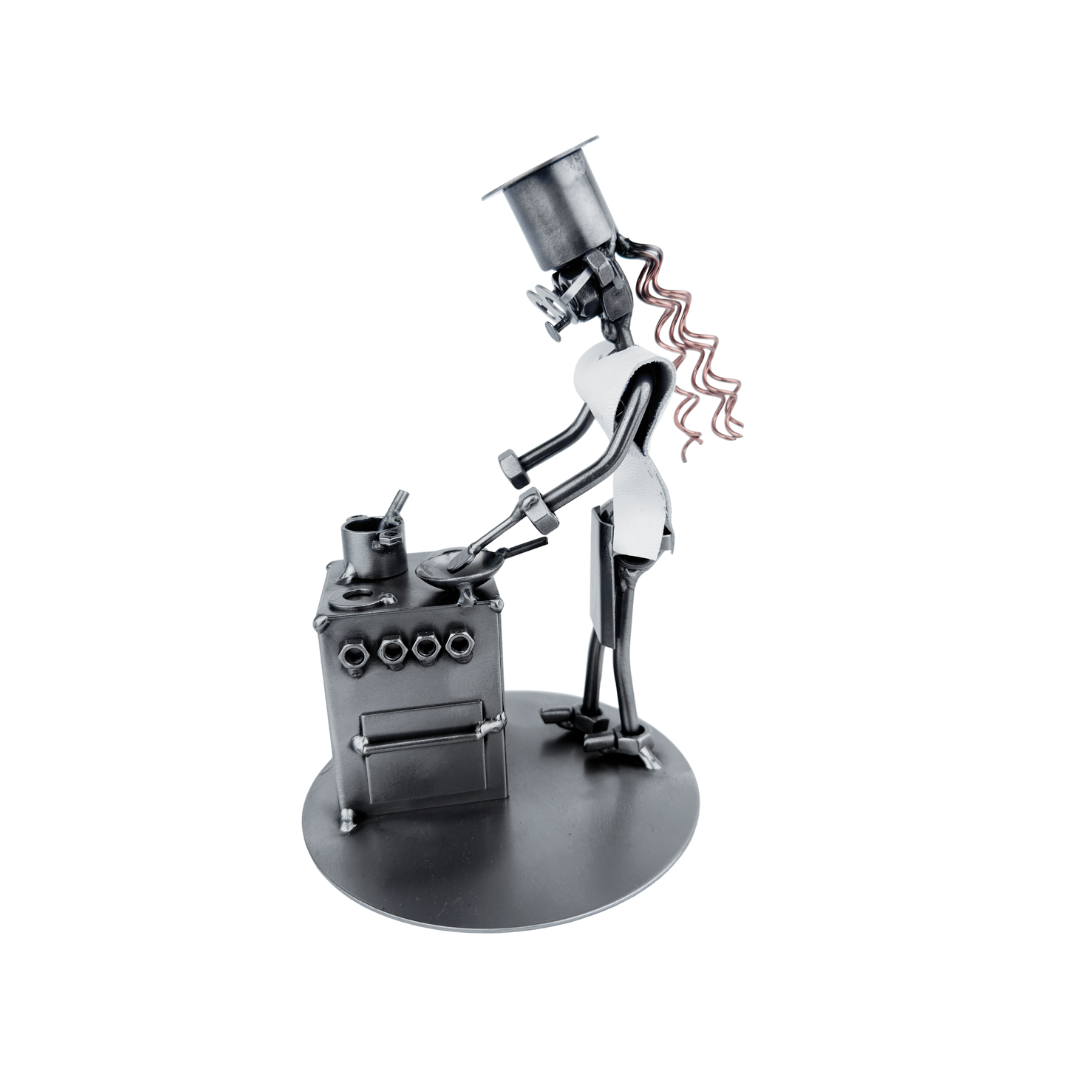 metalowa-figurka-kucharka-prezent Metalowa figurka kucharka – prezent jubileuszowy i podziękowanie