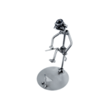 Metalowa figurka wkurzony golfiarz – widok boczny